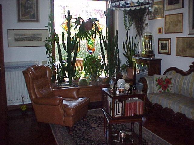 B&B Les Fleurettes Lomazzo Exteriör bild