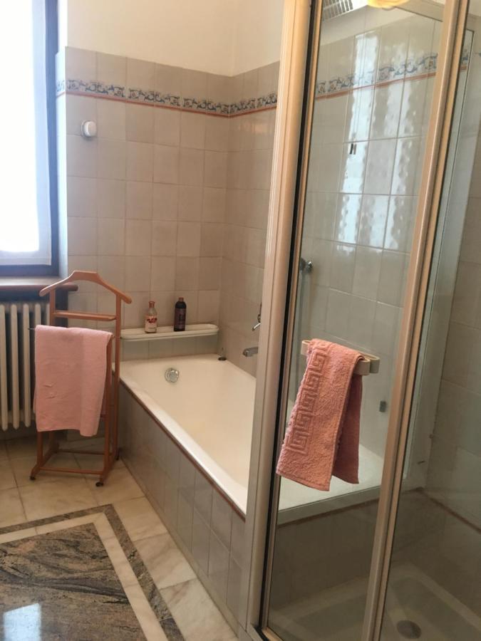 B&B Les Fleurettes Lomazzo Exteriör bild