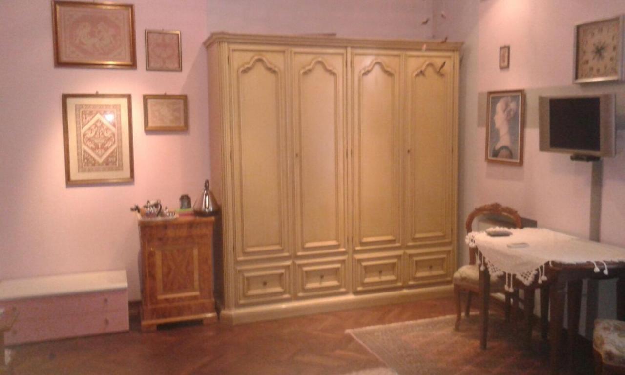 B&B Les Fleurettes Lomazzo Exteriör bild